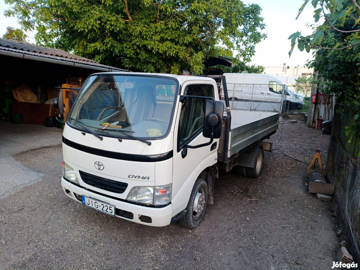Toyota Dina kisteherautó