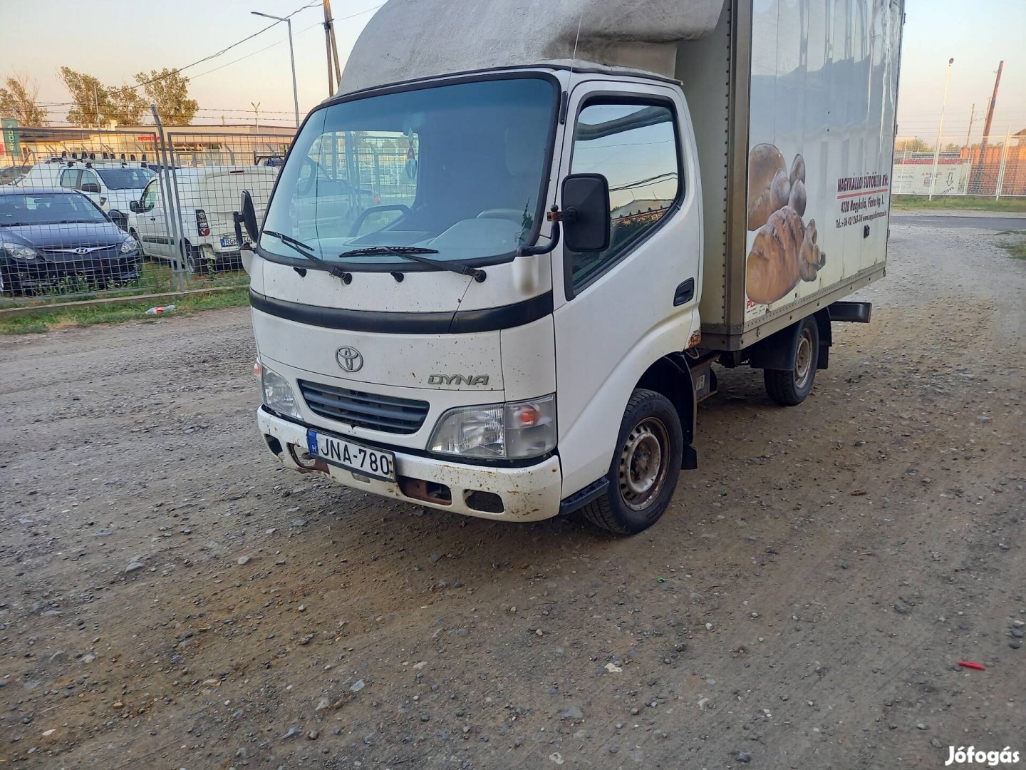 Toyota Dyna 100,150 alkatrészeim eladók. 