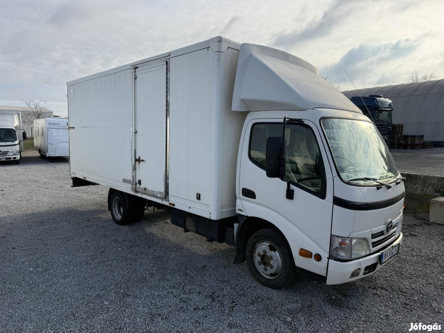 Toyota Dyna 4db 4-9m-5-5m dobozzal