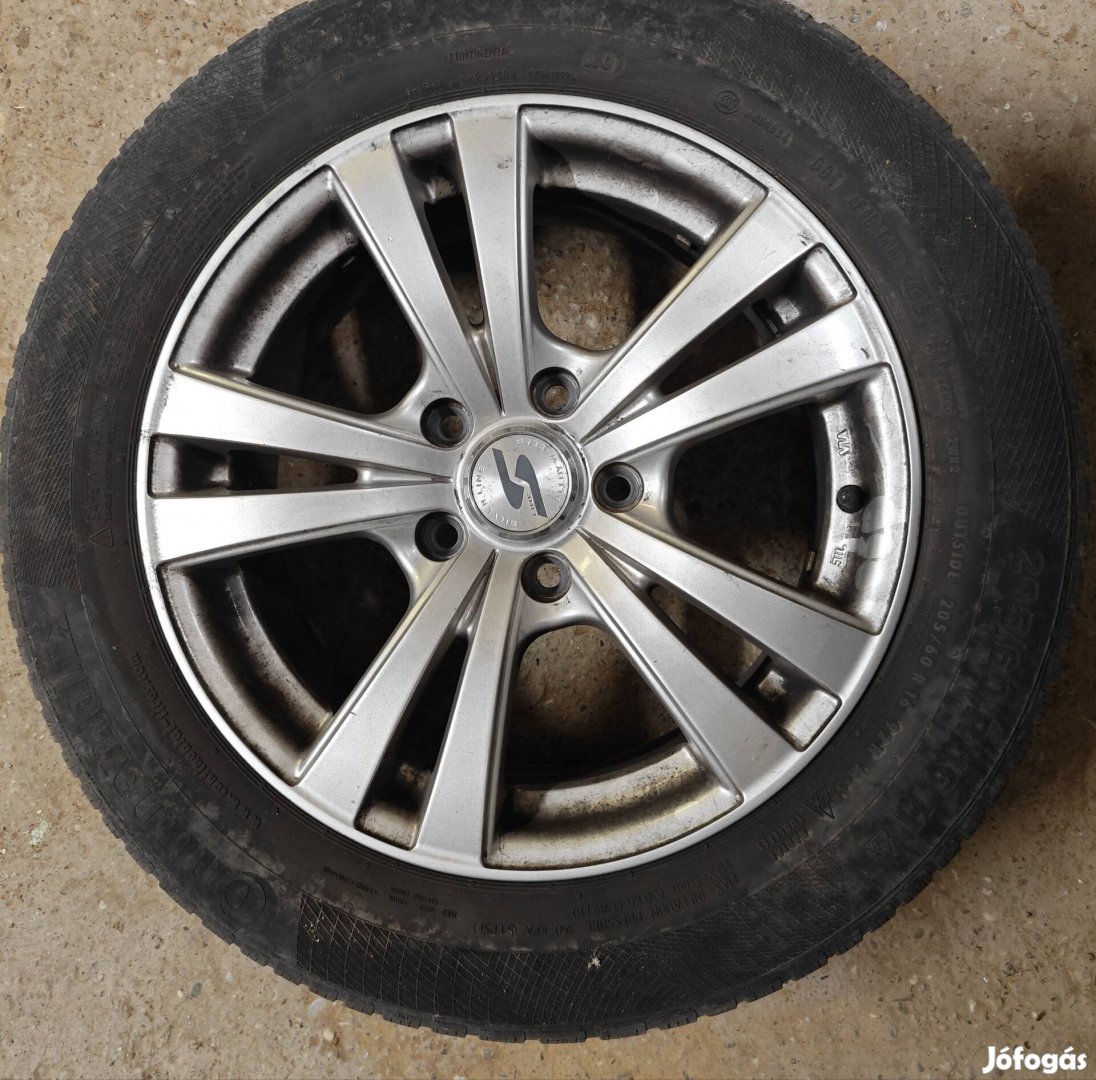 Toyota Felni téli gumival