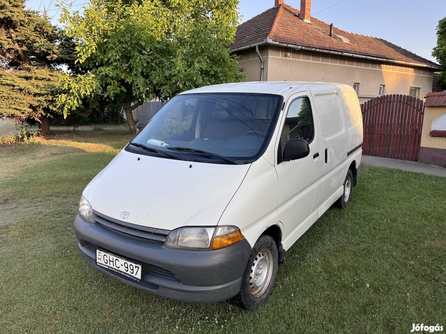 Toyota Hi-Ace