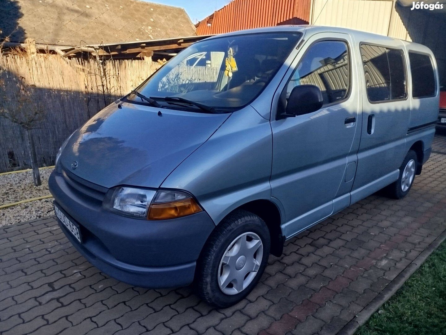 Toyota Hi-Ace