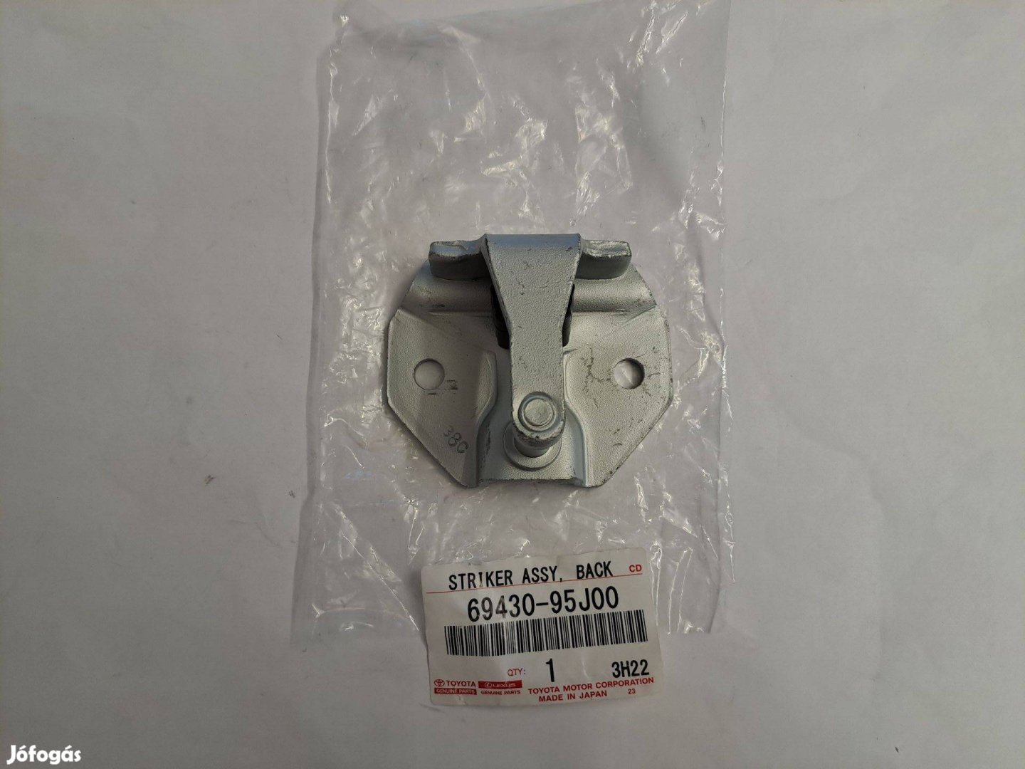Toyota Hiace 1995-2011 Hátsó ajtó zárfogadó (felnyíló) Gyári Toyota