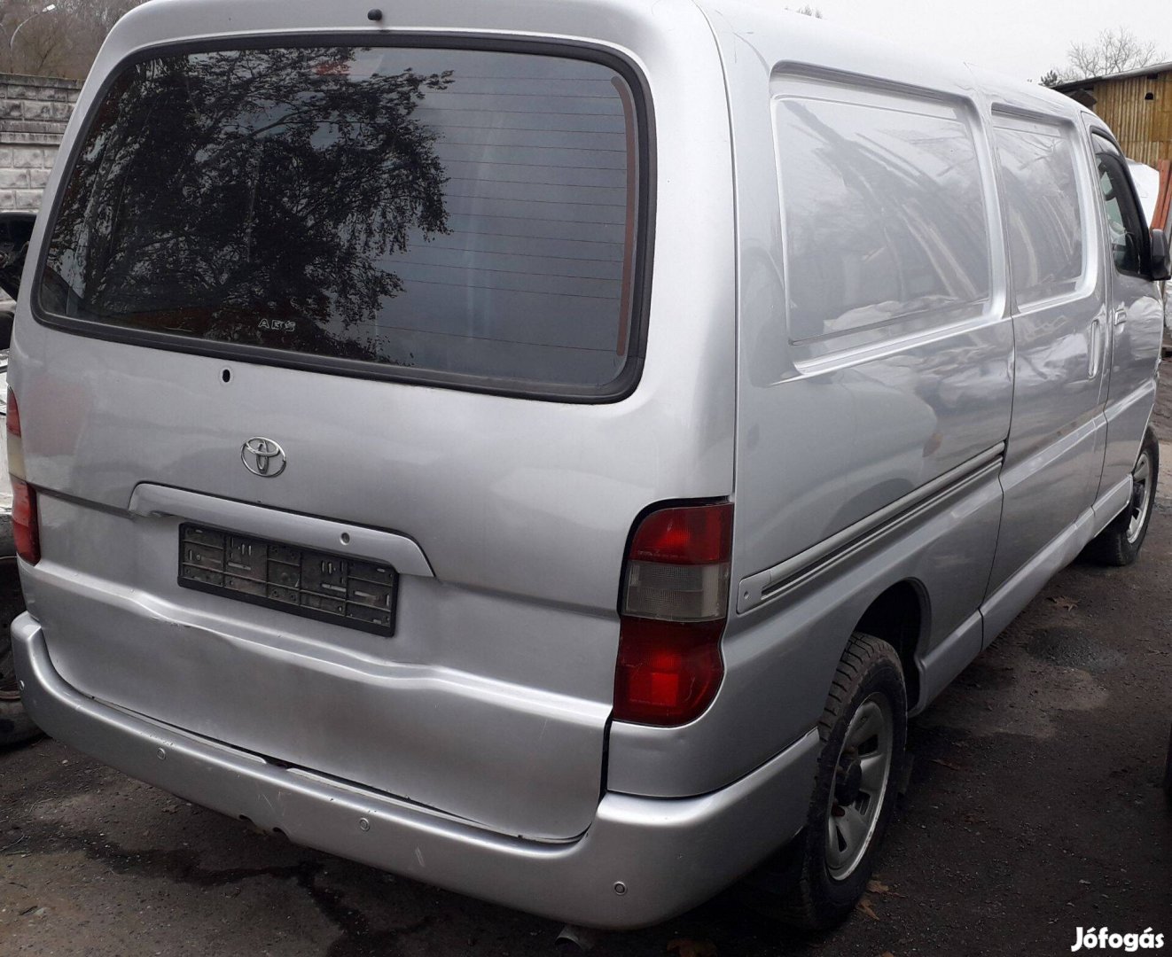 Toyota Hiace 2009-es, 4WD long alkatrészek