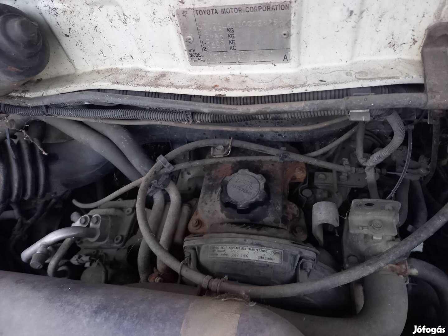 Toyota Hiace 2.4D komplett motor eladó. 