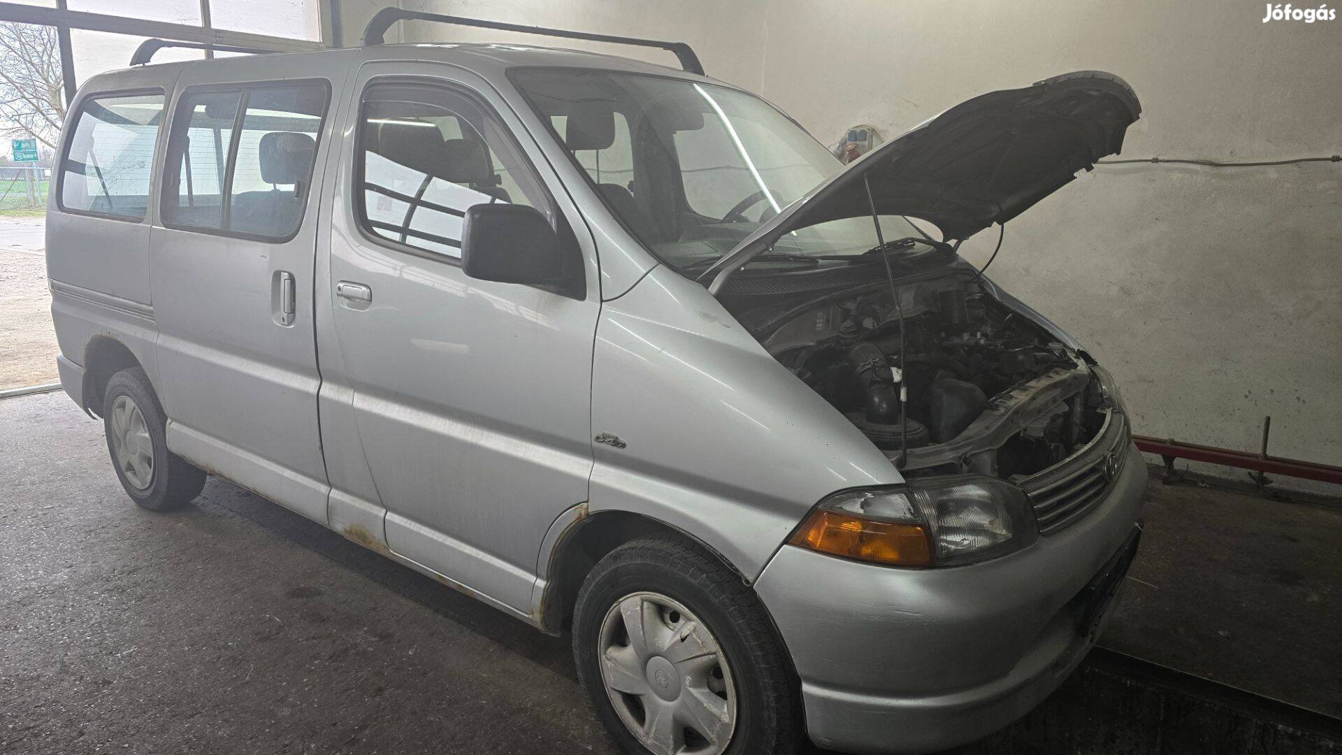Toyota Hiace Alkatrészek Széles Választéka Eladó
