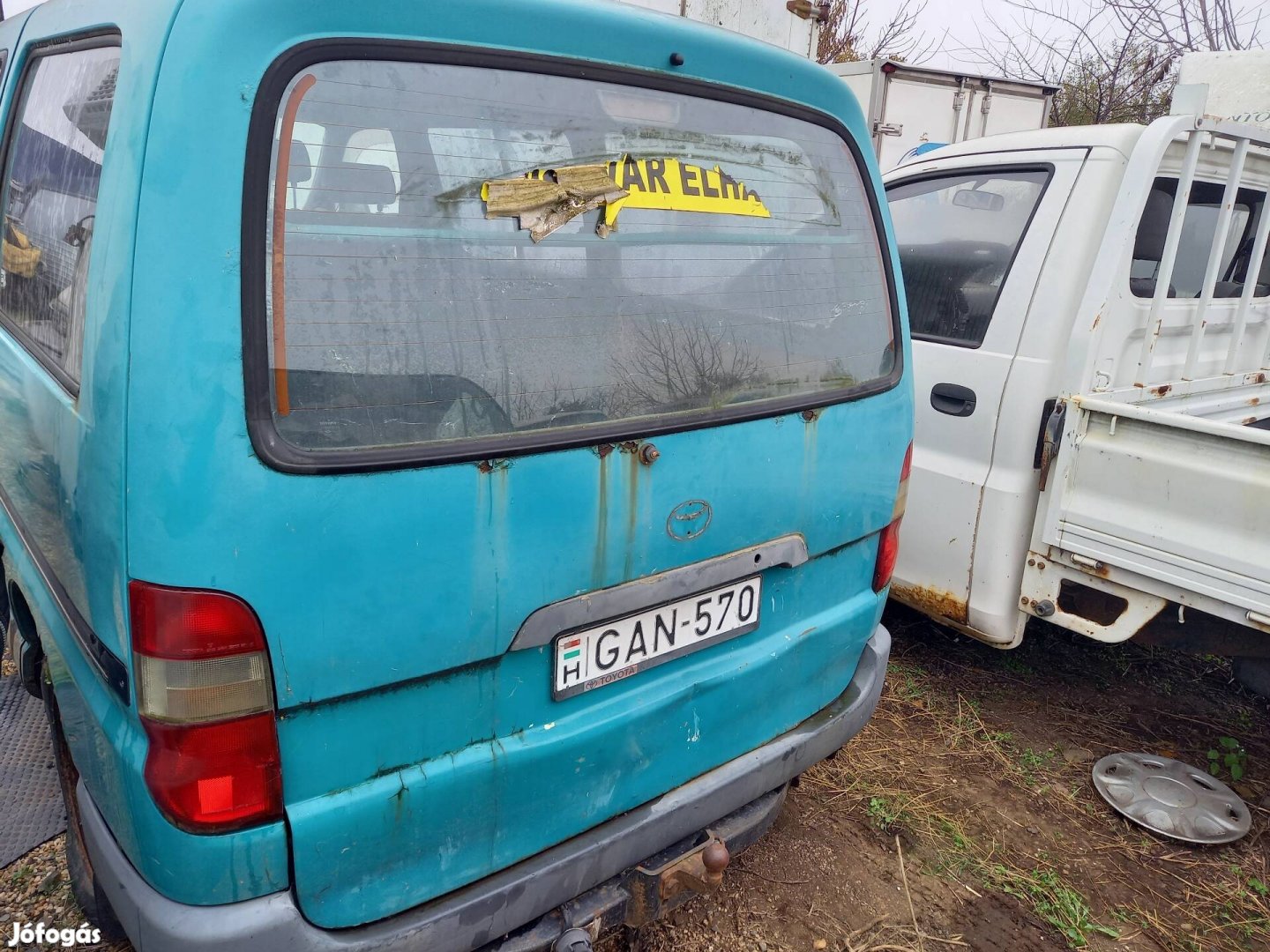 Toyota Hiace Hátsó ajtó eladó. 