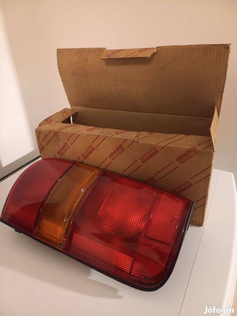 Toyota Hiace Hi-Ace 1989-1996 Gyári Új bal hátsó lámpa