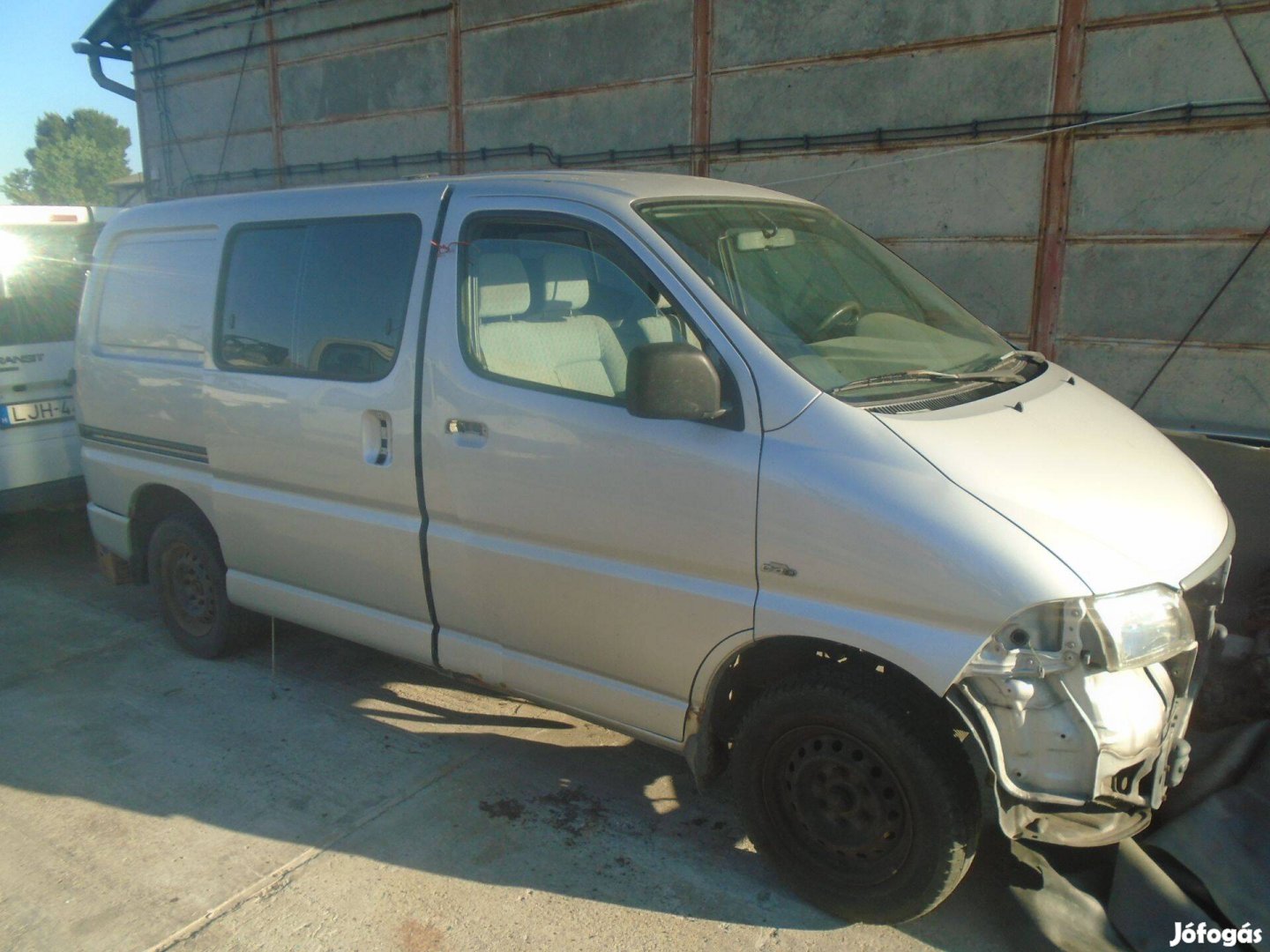 Toyota Hiace bontott alkaatrészek