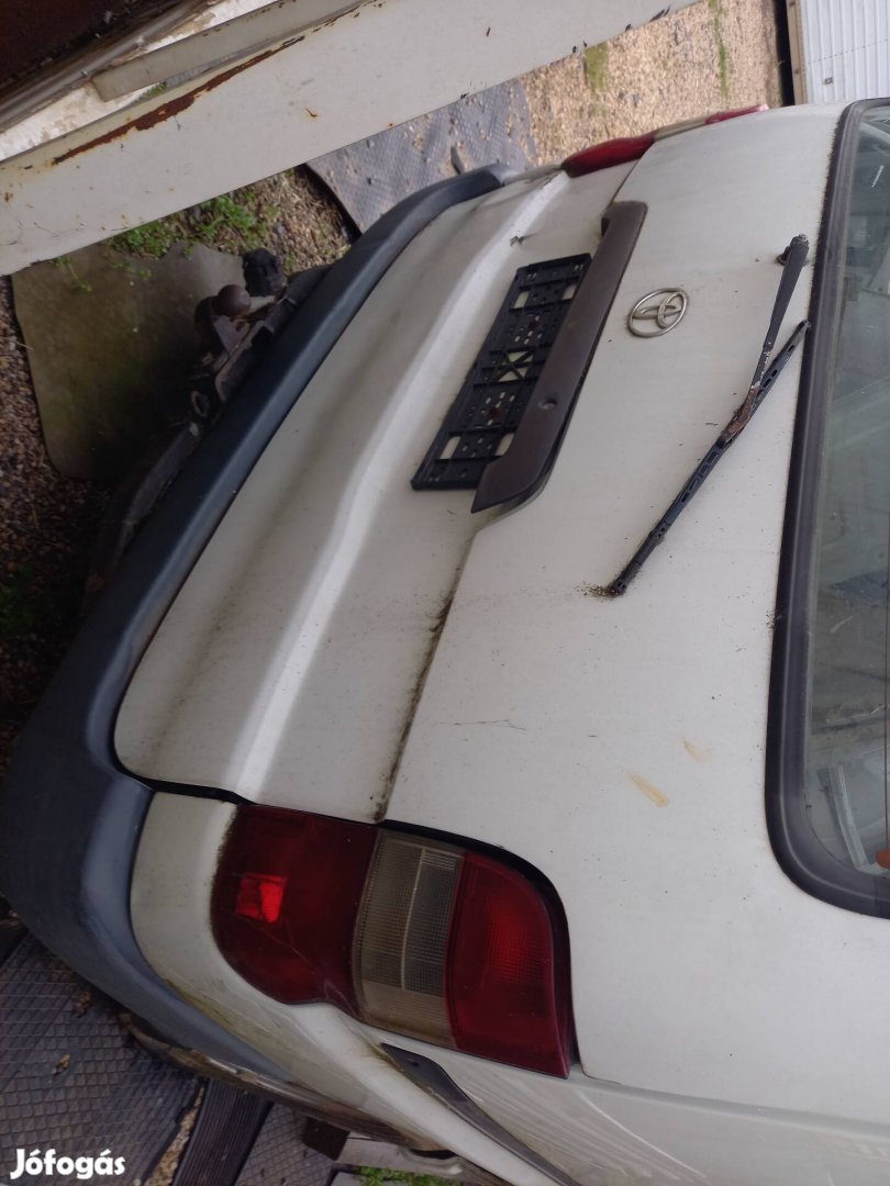 Toyota Hiace komplett hátsó ajtó eladó. 8