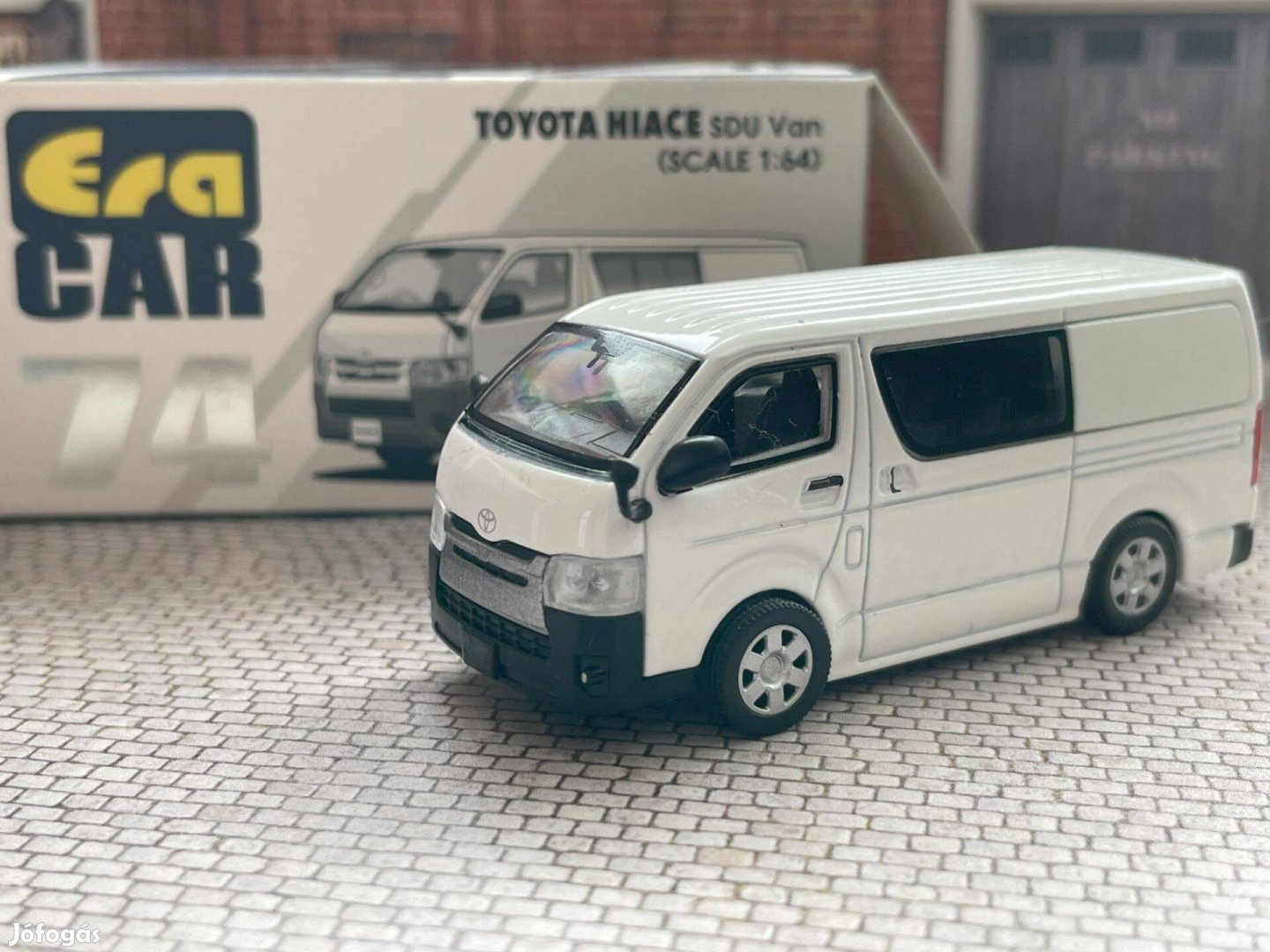 Toyota Hiace modell autó - Era Car 1:64 méret