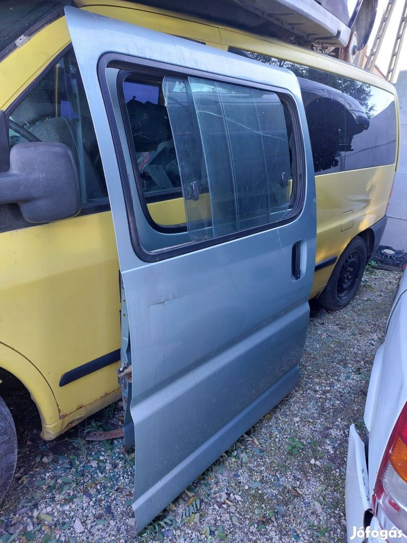 Toyota Hiace tolóajtó