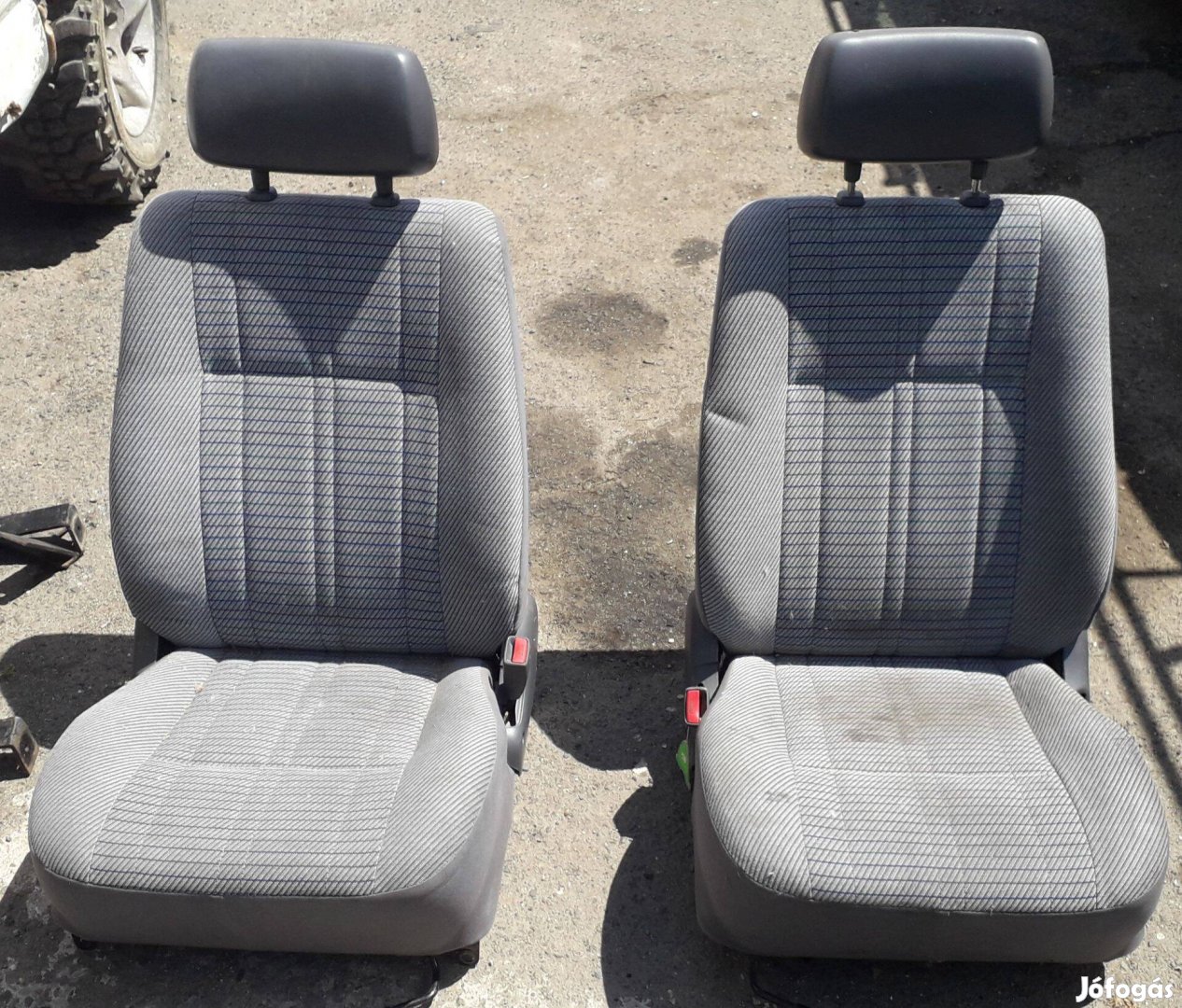 Toyota Hiace vezető ülés, jobbos ülés