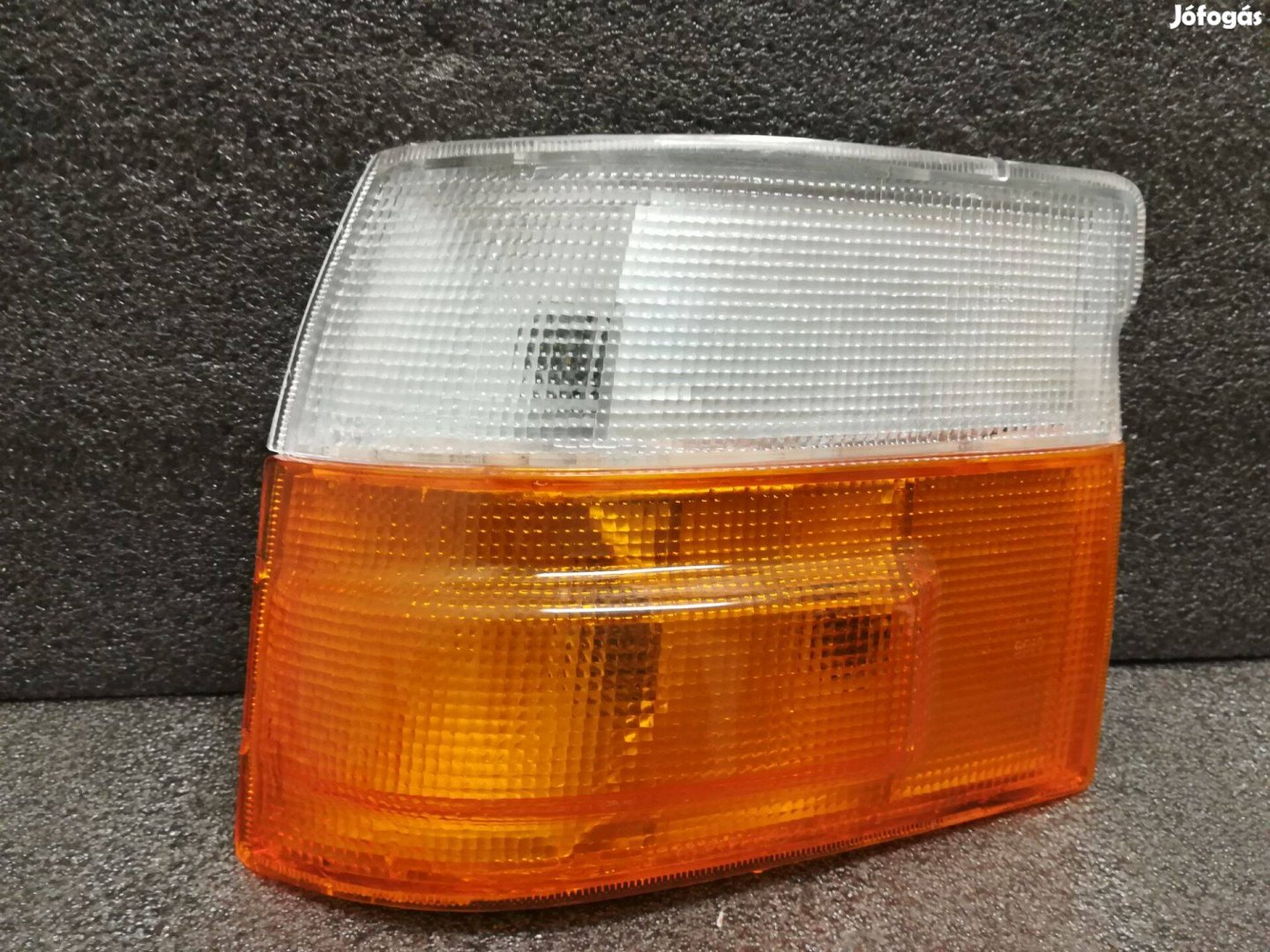 Toyota Hiace villogó-helyzetjelző bal 1989 ->1995 üres