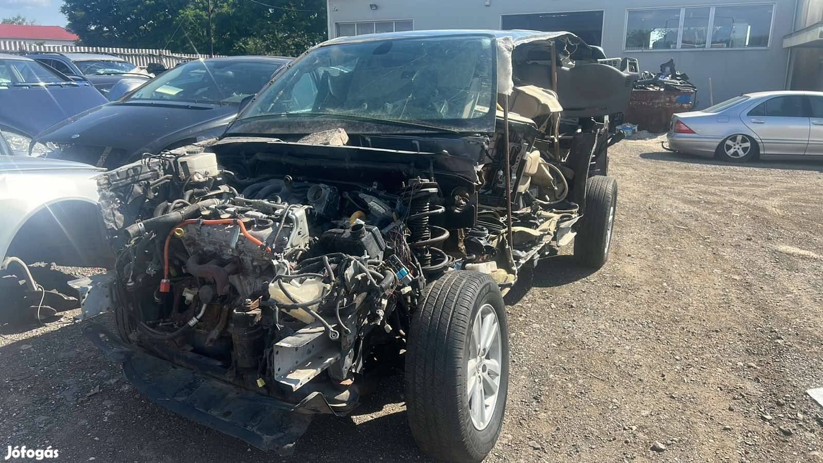 Toyota Highlander 3.3 2005 bontott minden alkatrésze eladó