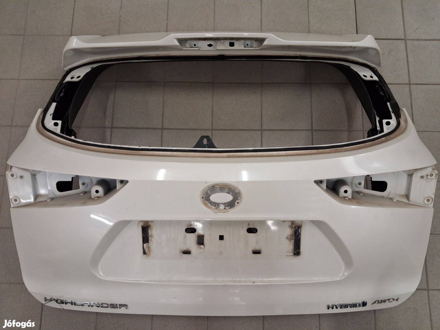 Toyota Higlander csomagtér ajtó hátsó lökháritó