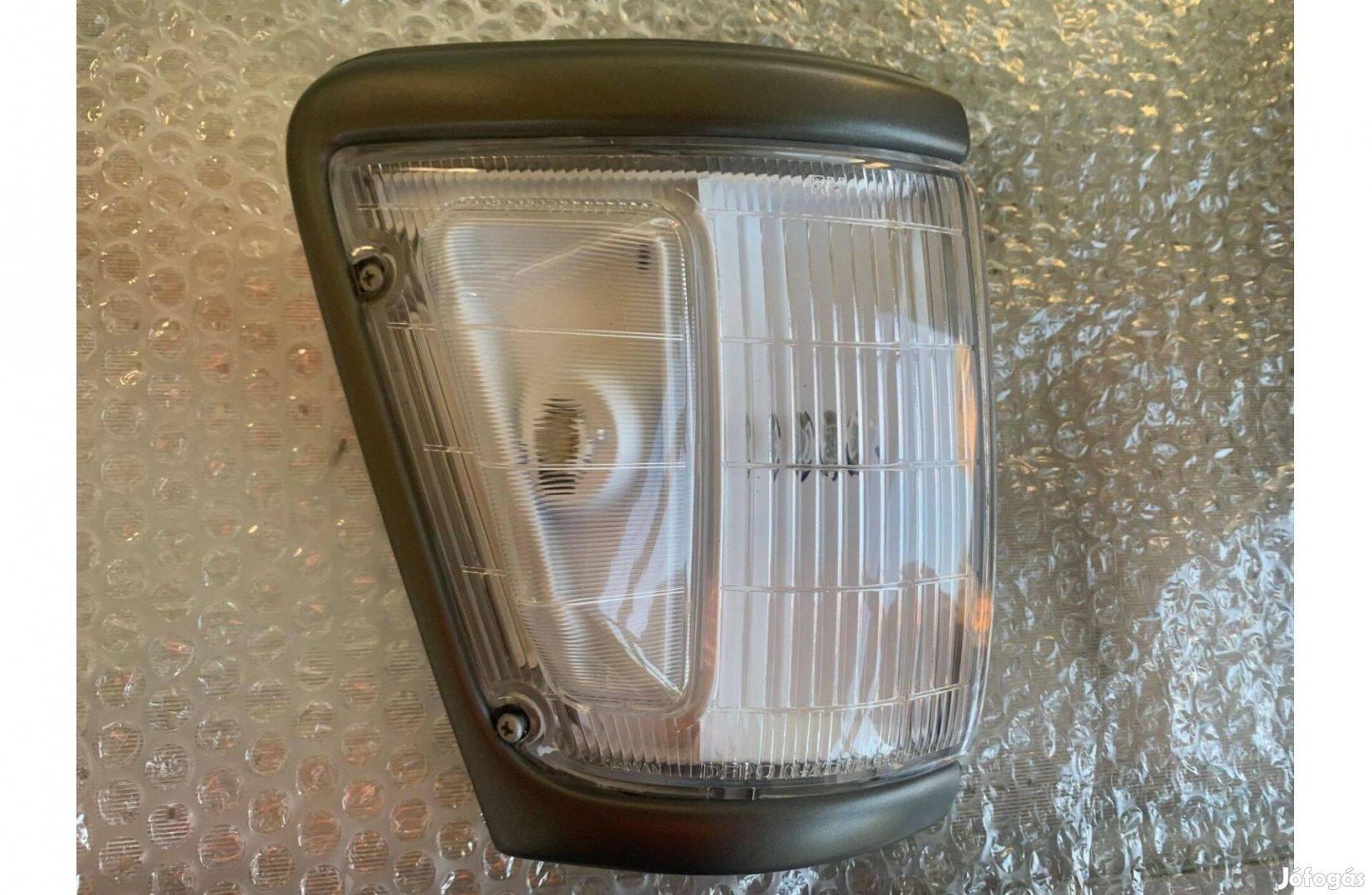 Toyota Hilux 1989-1996 alkatrészek, új első helyzetjelző lámpa
