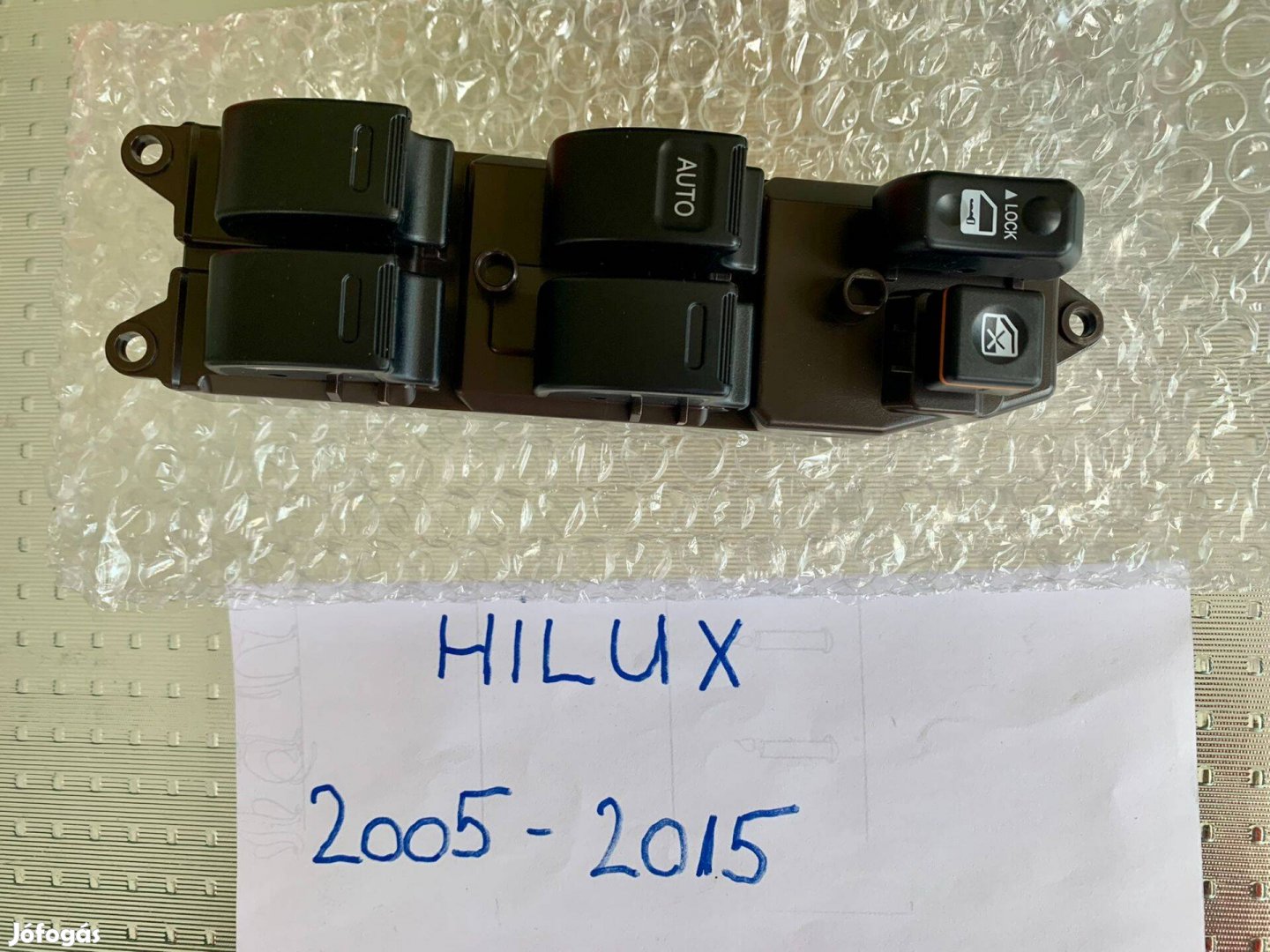 Toyota Hilux 2005-2015 alkatrész, új ablakemelő kapcsoló eladó