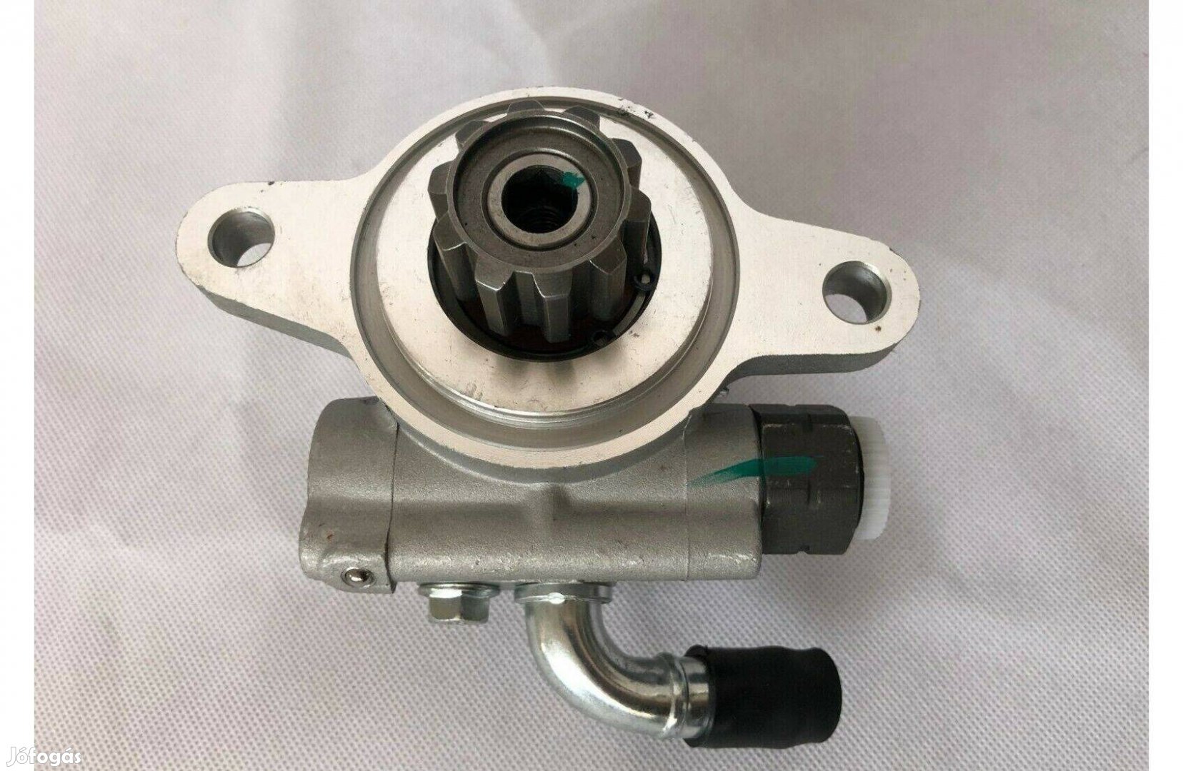 Toyota Hilux 2005-2015 alkatrész, új szervószivattyú szervópumpa