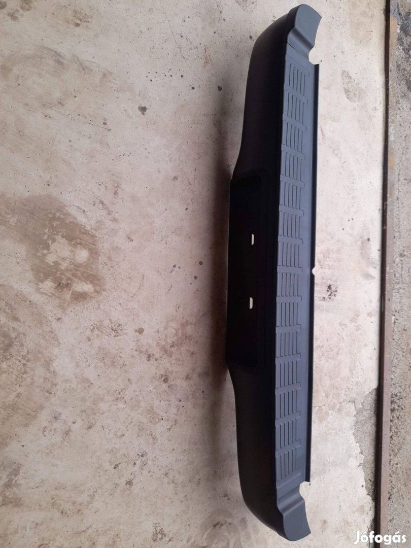 Toyota Hilux 2005-2015 hátsó lökhárító elem