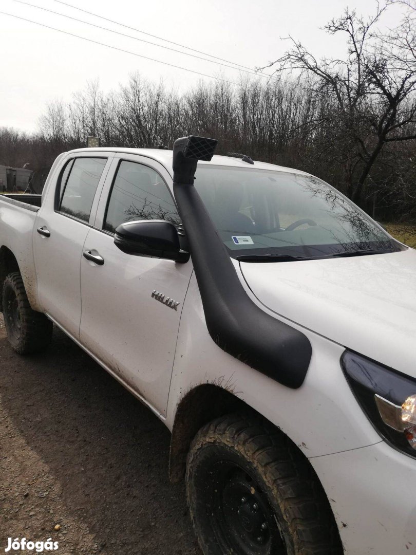 Toyota Hilux 2015 snorkel
