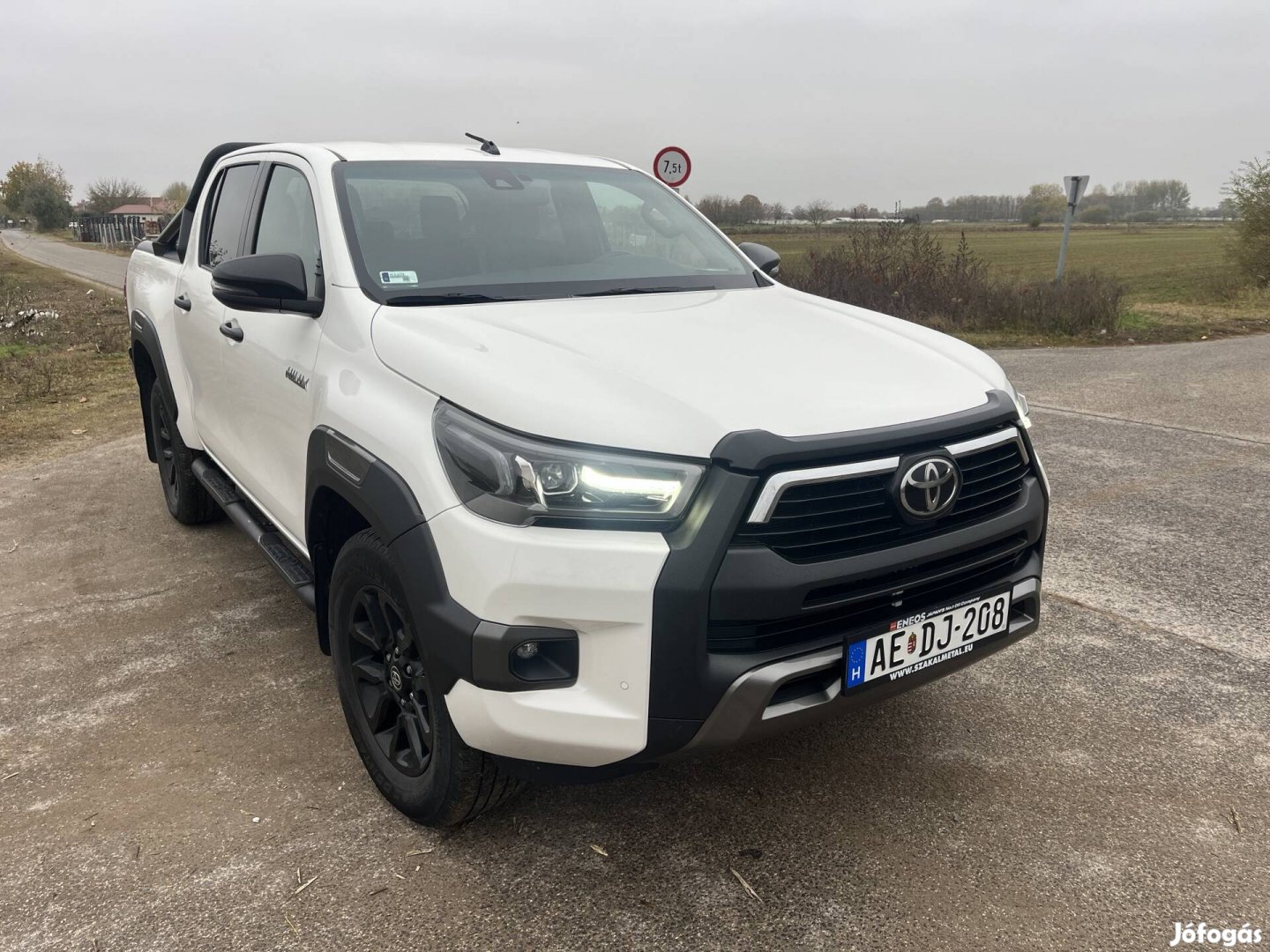 Toyota Hilux 2.8 D-4D Invincible Aut. Nem Áfás!