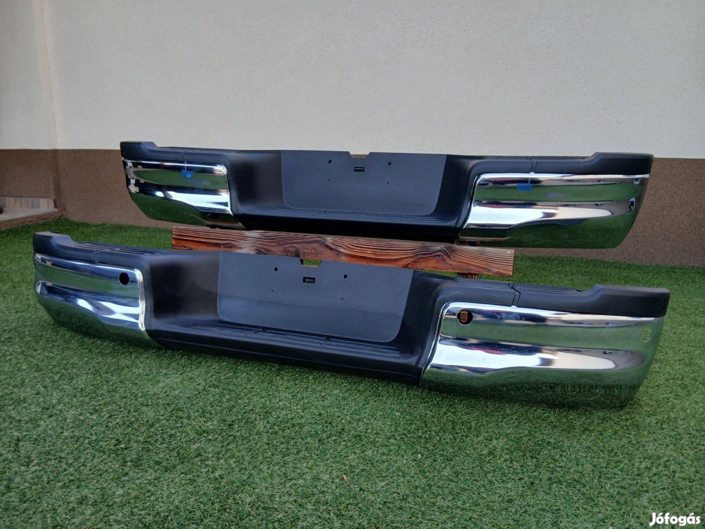 Toyota Hilux hátsó lökhárító