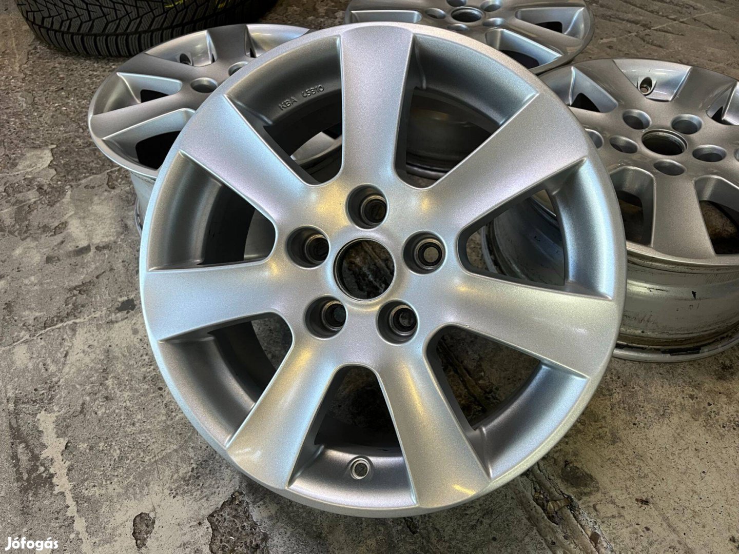 Toyota Kia Hyundai 16" 5x114,3 alufeni szett eladó újszerű