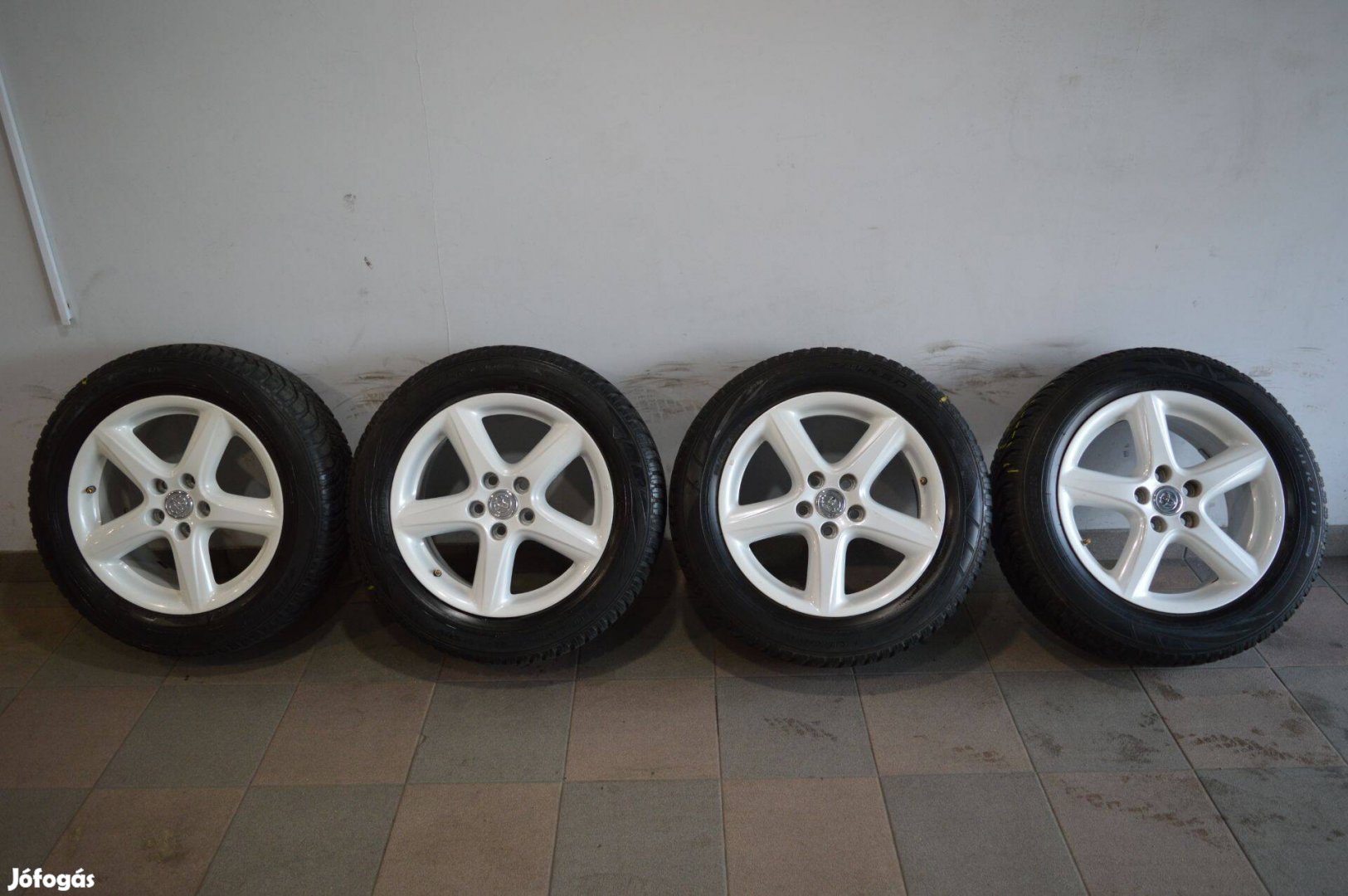 Toyota,Kia,Hyundai,Mazda 17-es téli szett 215/60R17
