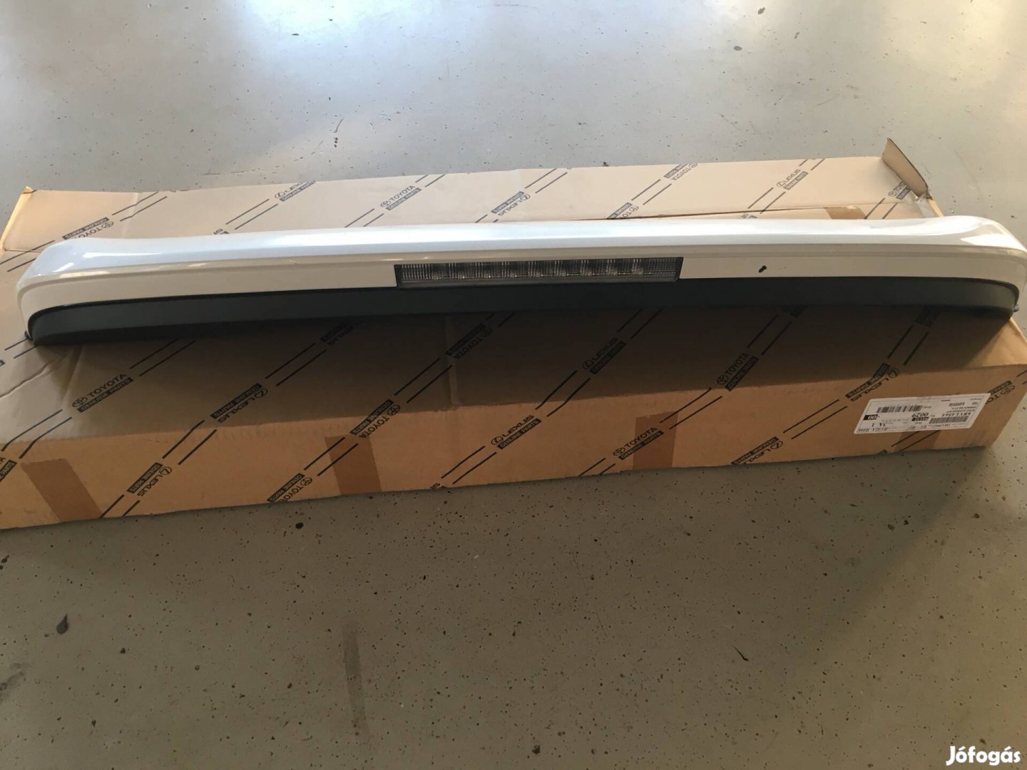 Toyota Land Cruiser spoiler