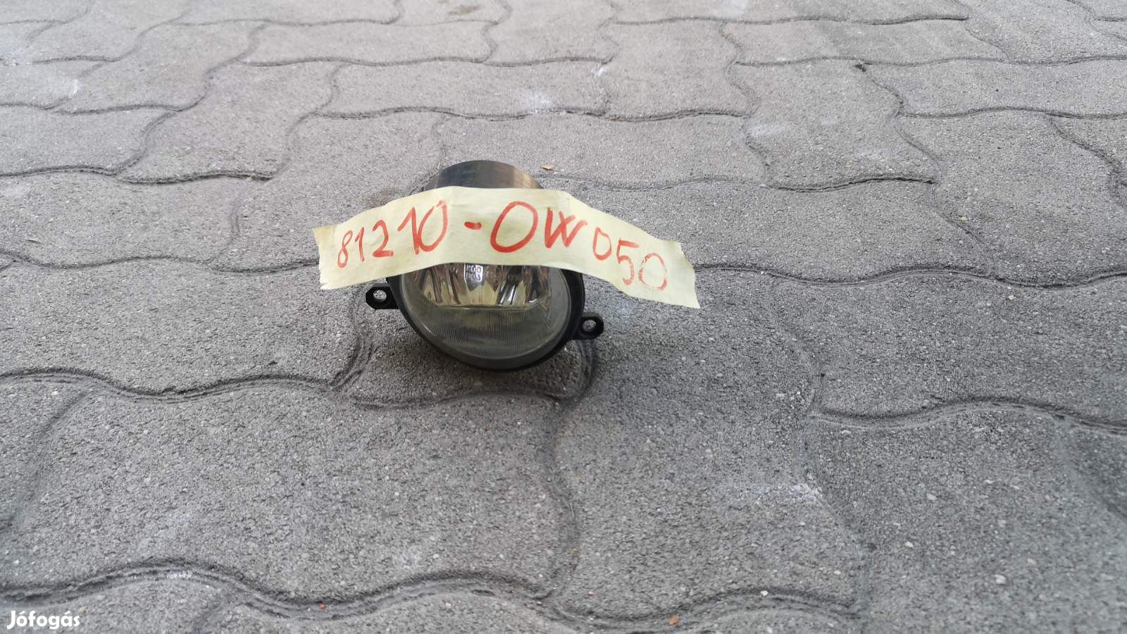 Toyota/Lexus Land Cuiser jobb első ködlámpa 81210-0W050 eladó