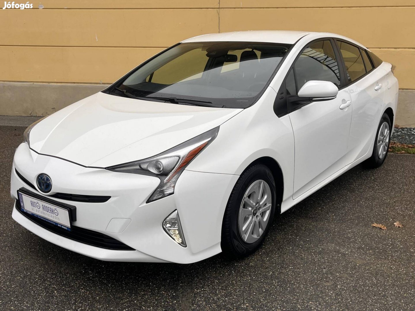 Toyota Prius 1.8 HSD Executive (Automata) 4 lit...