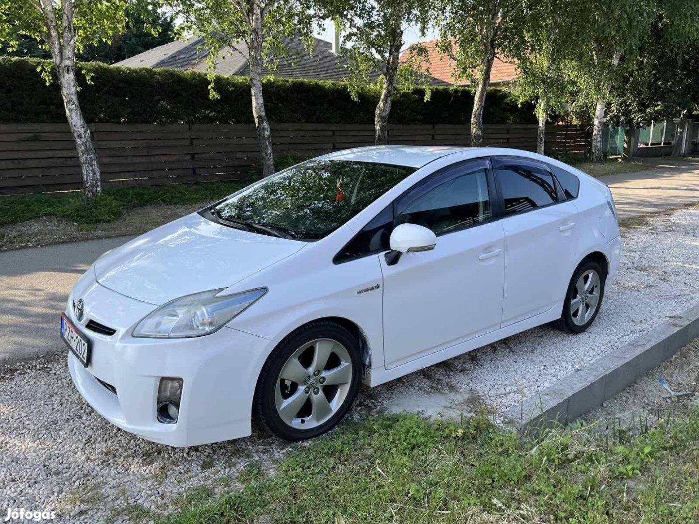 Toyota Prius 1.8 HSD Premium (Automata) Autóbes...