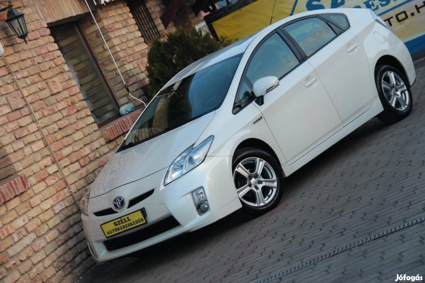 Toyota Prius 1.8 HSD Sol (Automata)