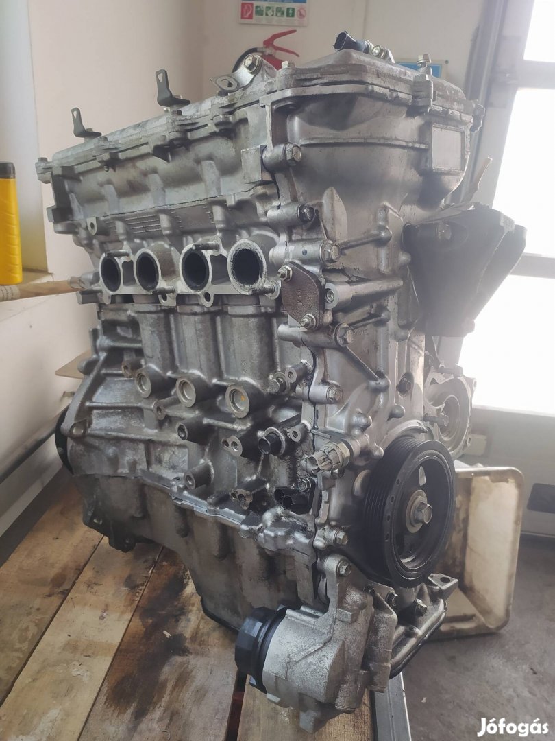 Toyota Prius 1.8 hibrid motor 