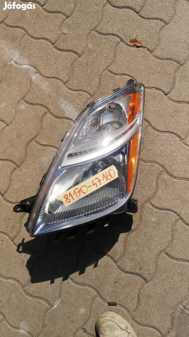 Toyota Prius 2 bal fényszóró 81170-47160 eladó