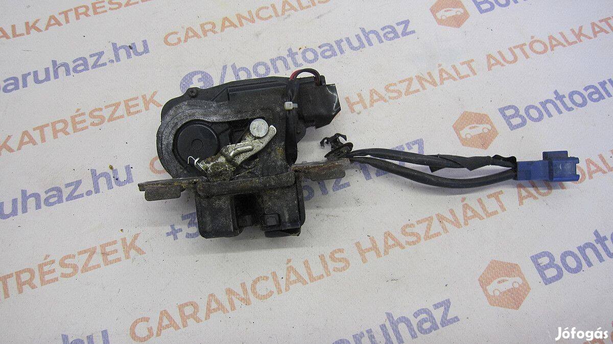Toyota Prius Eladó gyári, bontott csomagtér ajtó zár