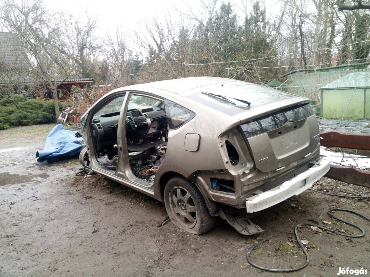 Toyota Prius II tető