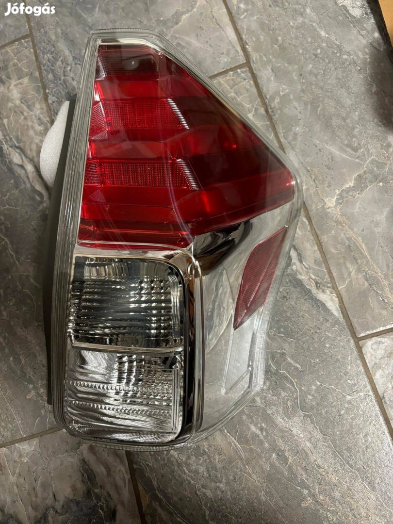 Toyota Prius+ (2015-2021) jobb hátsó lámpa