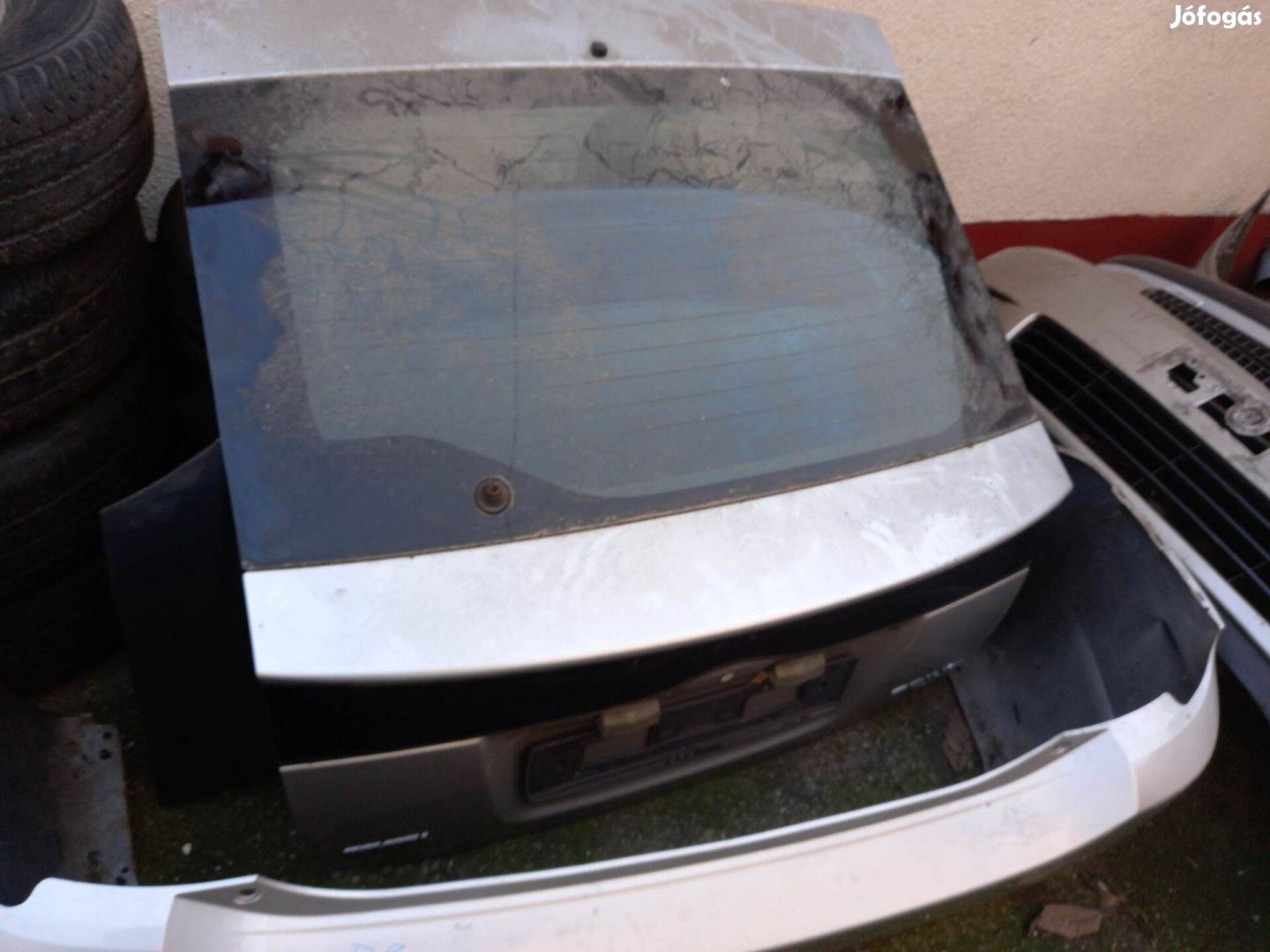 Toyota Prius csomagtérajtó , csomagtér ajtó
