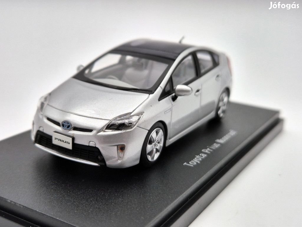 Toyota Prius tetőablakos - ezüst -  Ebbro - 1:43