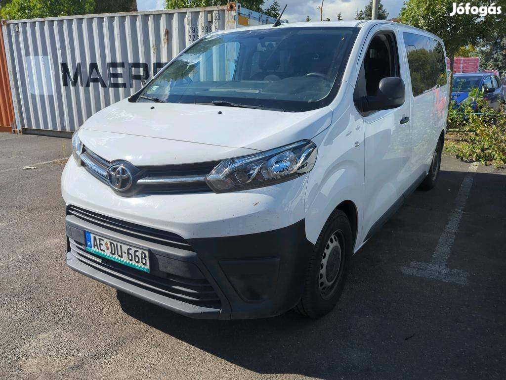 Toyota Proace 2.0 D-4D Combi - L1H1 (9 személye...