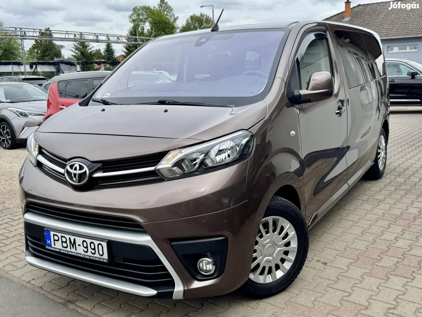 Toyota Proace 2.0 D-4D Family Active L0H1 8Szem...