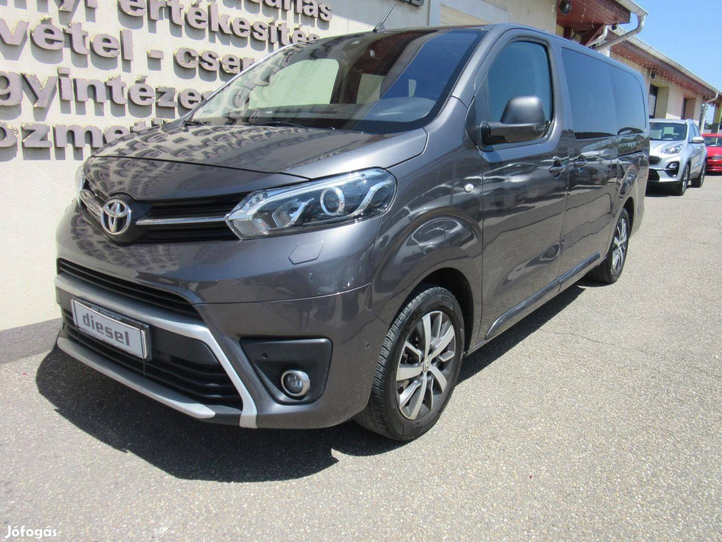 Toyota Proace 2.0 D-4D Family Active Visible Sa...