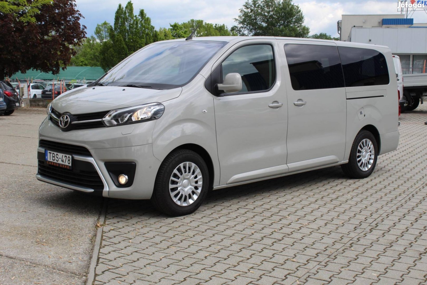 Toyota Proace 2.0 D-4D Family Comfort L2H1 144L...