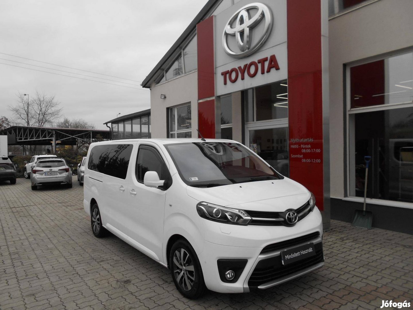 Toyota Proace 2.0 D-4D Family Comfort L2H1