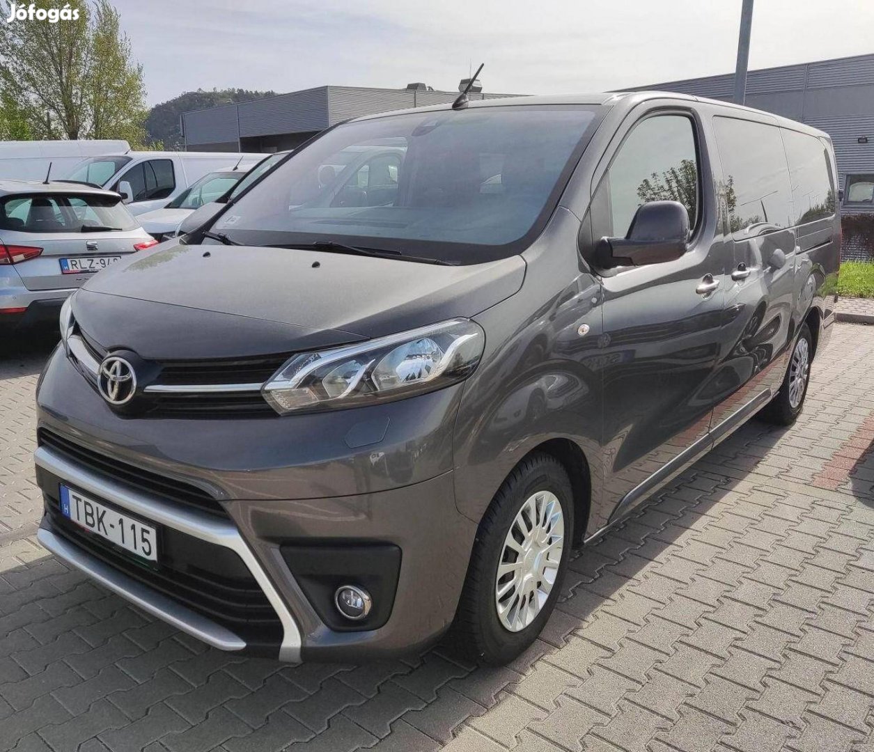 Toyota Proace 2.0 D-4D Shuttle Comfort L2H1 9 S...