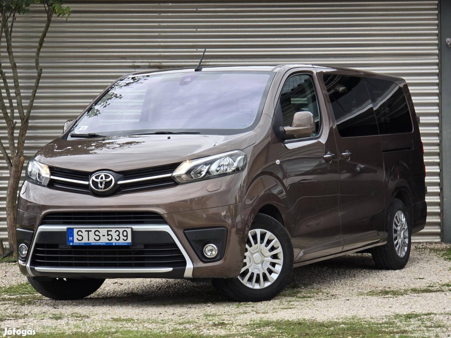Toyota Proace 2.0 D-4D Shuttle Comfort L2H1 (9...