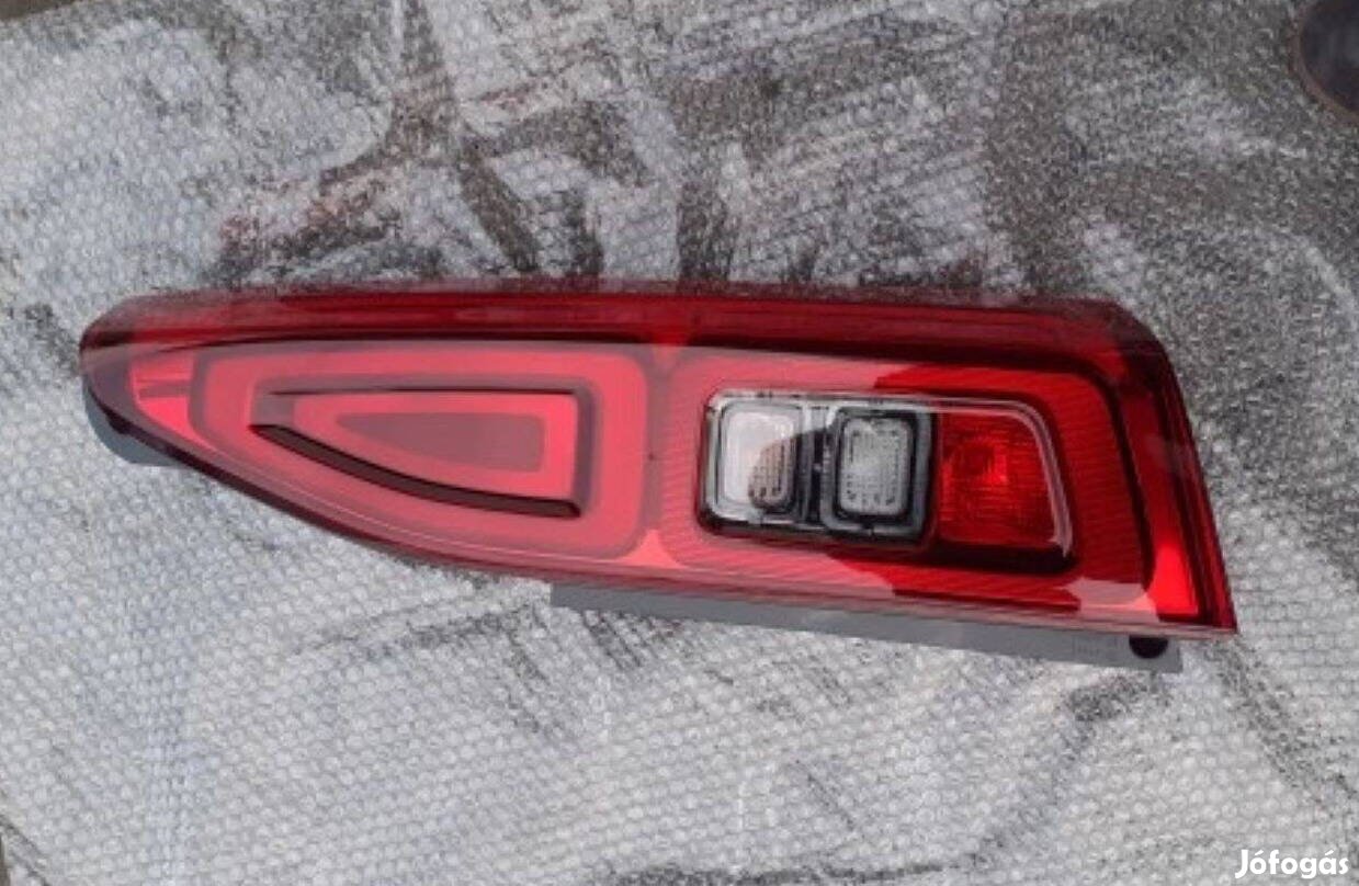 Toyota Proace City jobb hátsó lámpa