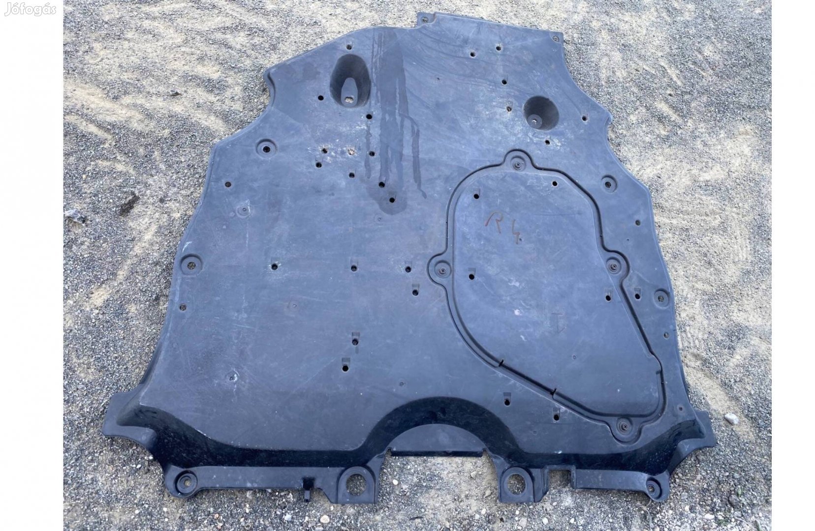 Toyota Rav4 2020 alsó motorburkolat